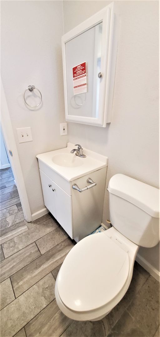 Building Photo - 938 E. 4th St.