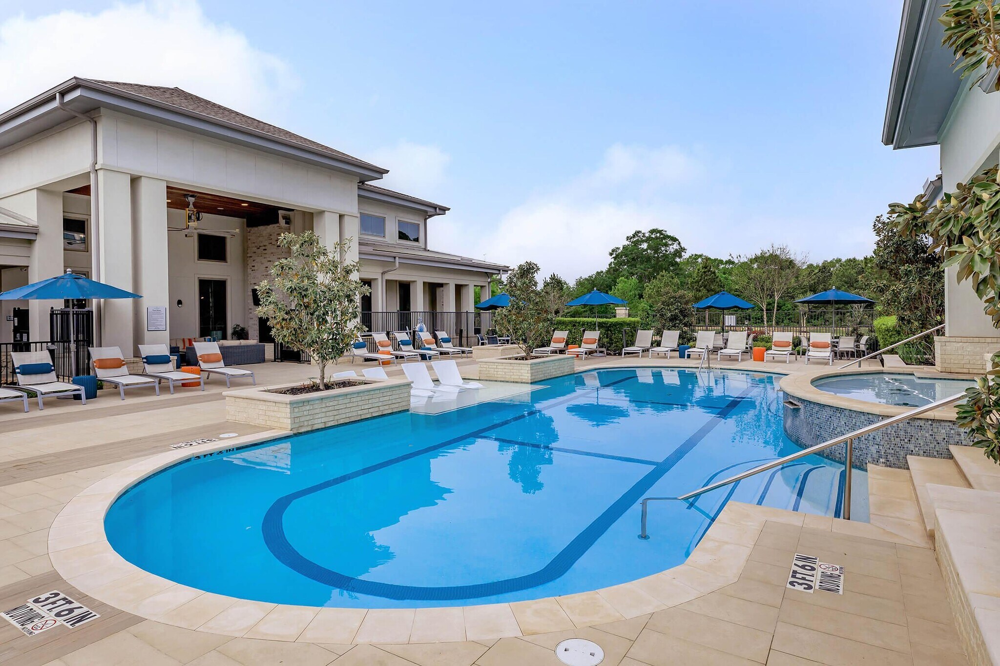 Building Photo - 1560 League Line Rd