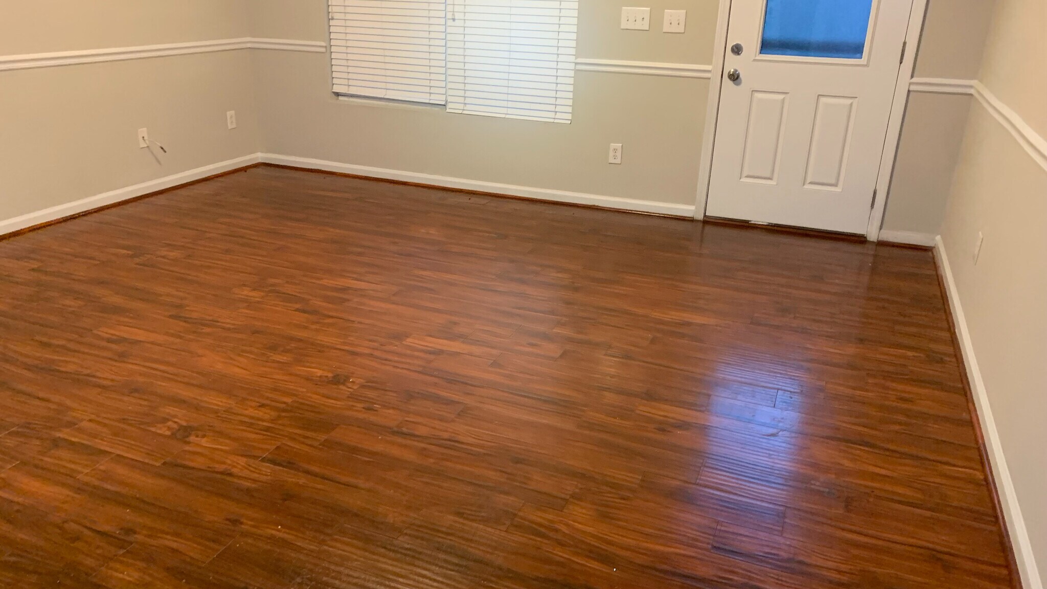 Building Photo - Room in Townhome on Plank Bridge Way