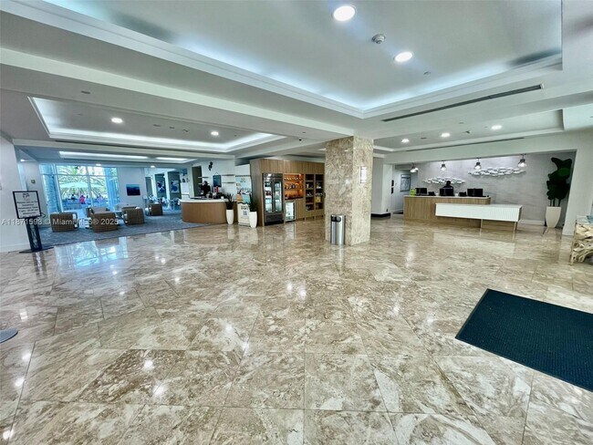 Building Photo - 2670 E Sunrise Blvd