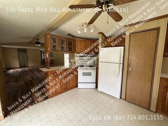 Building Photo - 510 Three Mile Hill - 6 Rear (trailer)