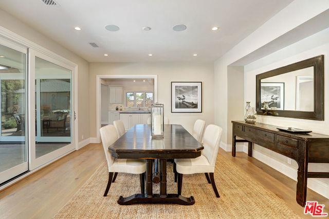 Primary Photo - 400 N Saltair Ave
