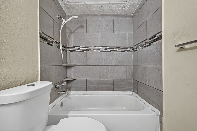 Building Photo - 8360 Jorine Dr