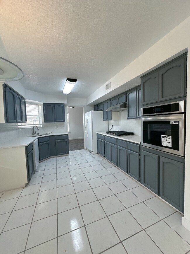 Building Photo - 1229 Diamond Cove Pl