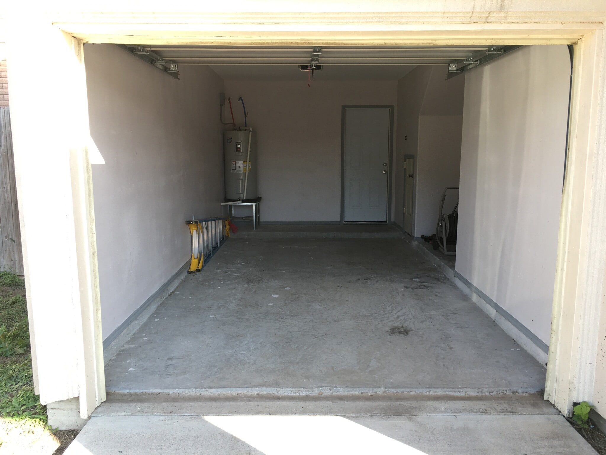 Building Photo - 2809 Melanie Dr