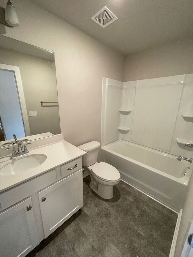 Building Photo - Home for Rent in Pinson, AL!! Available NOW!