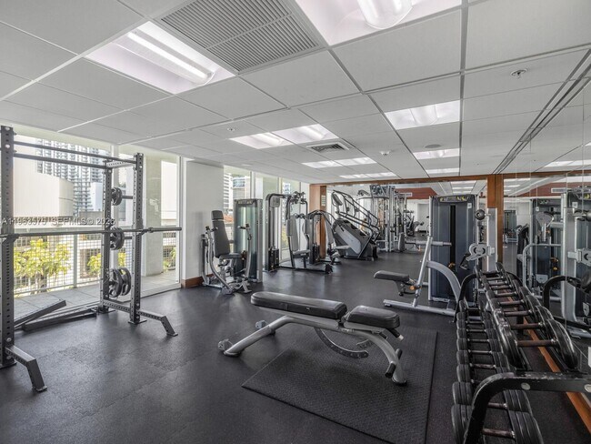 Building Photo - 31 SE 5th St