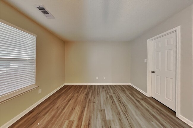 Building Photo - 24210 Shaw Perry Ln