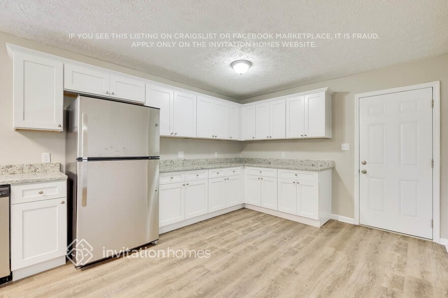 Building Photo - 6330 Maney Dr S