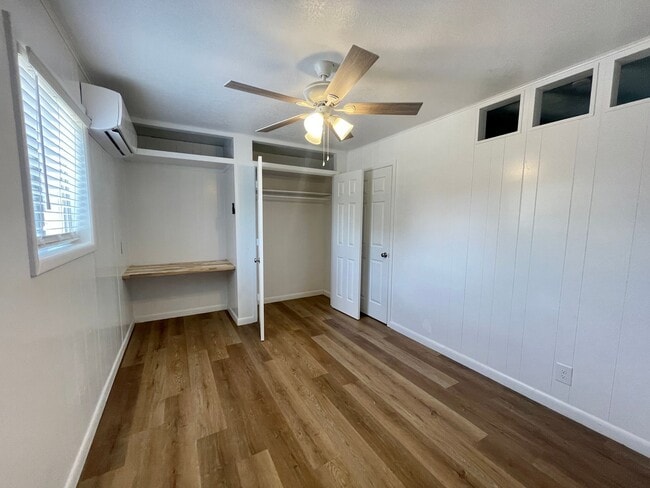 Primary Photo - Spartanly Furnished Apartment 5 Miles to S...