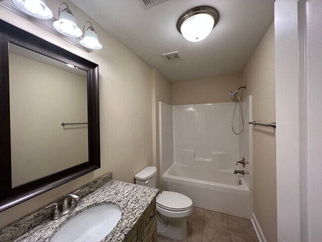 Building Photo - Beautiful Prattville Home