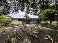 Building Photo - 1122-1124 N San Gabriel Ave
