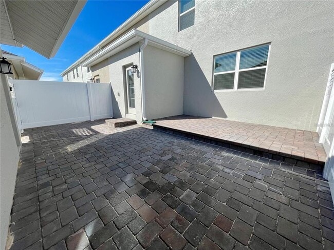 Building Photo - 13850 Title Wy