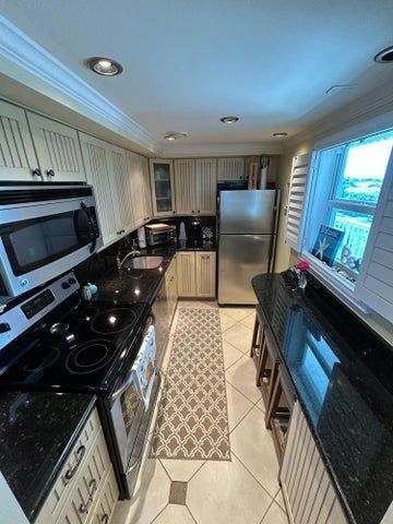 Building Photo - 2829 Florida Blvd