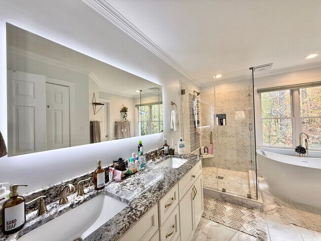 Building Photo - Luxurious 4BD, 3.5BA North Raleigh Home with a Heated Four Seasons Room, Large Bonus Space, and F...