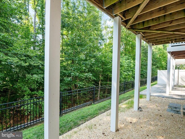 Building Photo - 1221 Orchid Rd