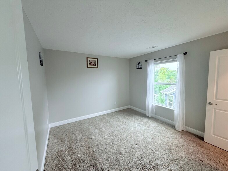 Building Photo - 3117 W Millstone Dr