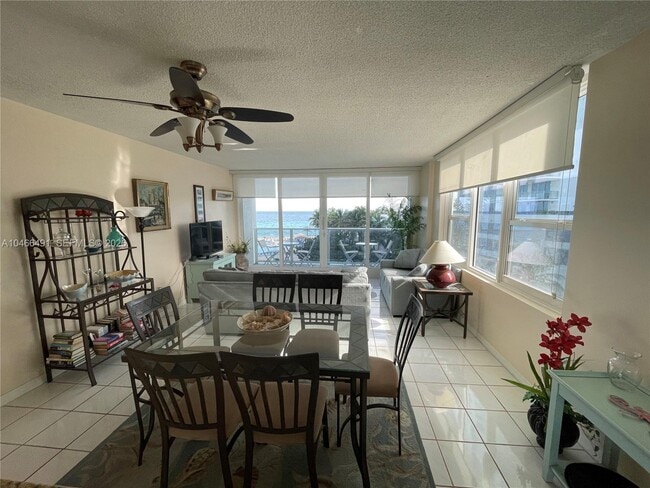 Building Photo - 3505 S Ocean Dr
