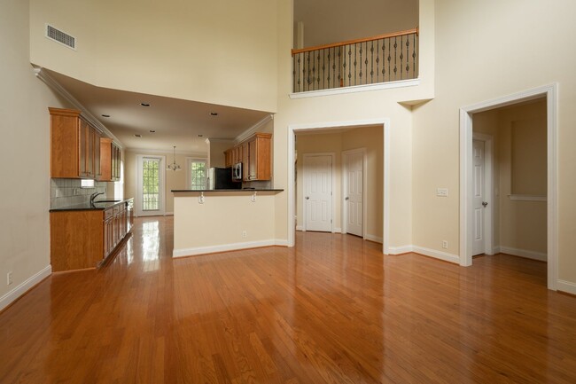 Building Photo - **LUXURIOUS GATED COMMUNITY IN FRANKLIN ZO...