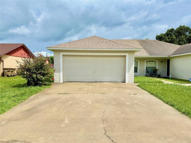 Building Photo - 715 Lucaya Dr