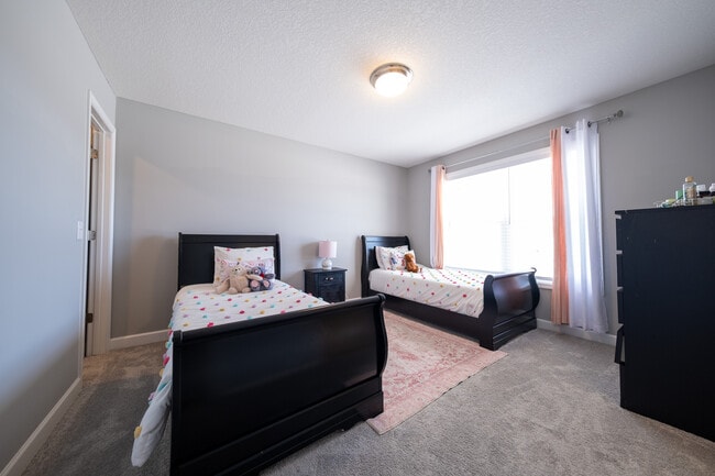 Building Photo - 6668 Coach House Ln