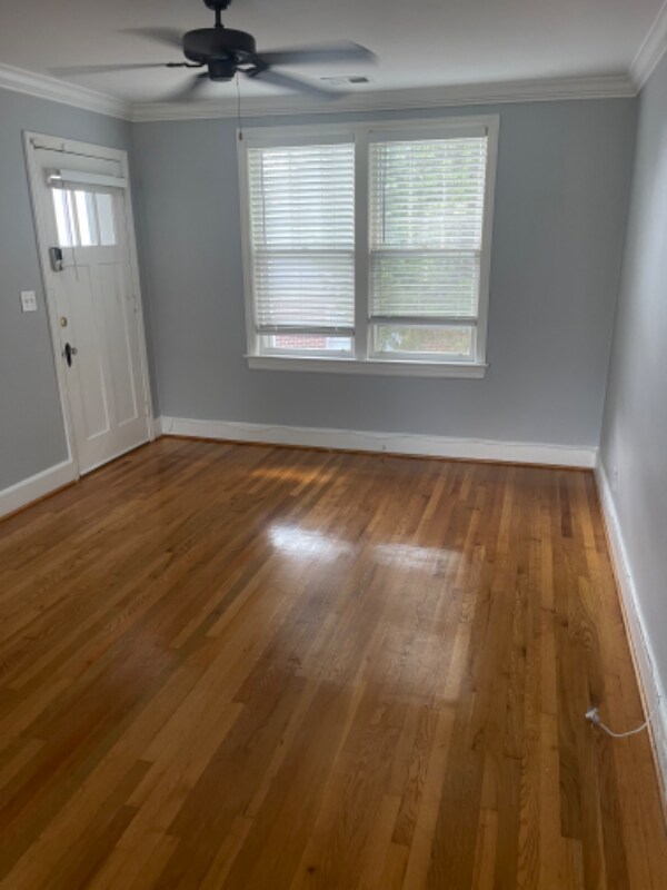 Building Photo - 3407 River Dr