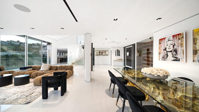 Building Photo - 1623 Viewmont Dr