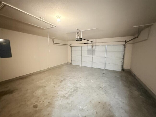 Building Photo - 531 Parkfield Ln