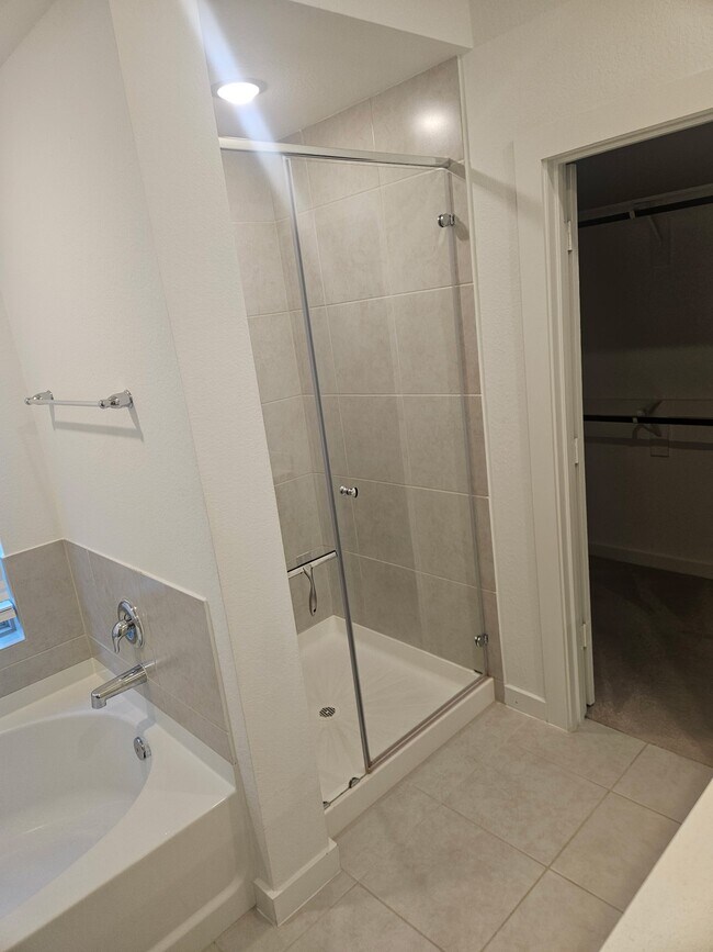 Building Photo - 5115 Klein Orchard Dr