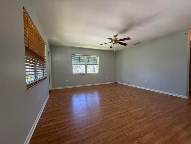 Building Photo - 2110 Spanish Trail