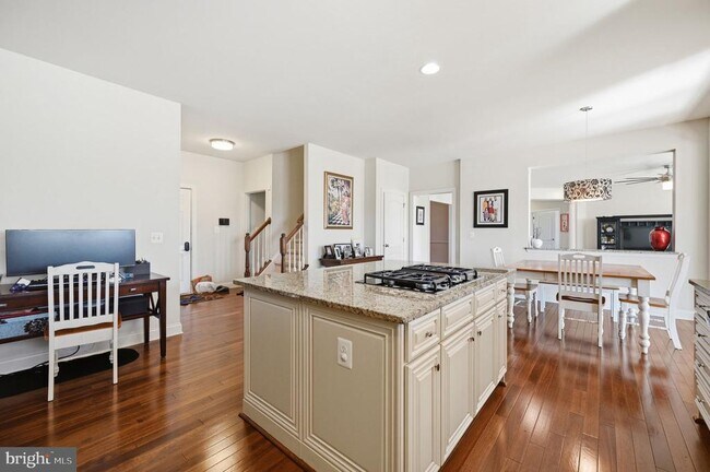 Building Photo - 23222 Hemmingford Cir