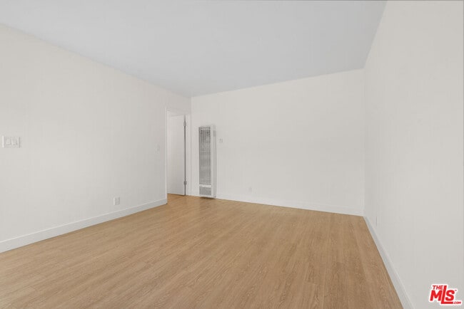 Building Photo - 1433 Brockton Ave