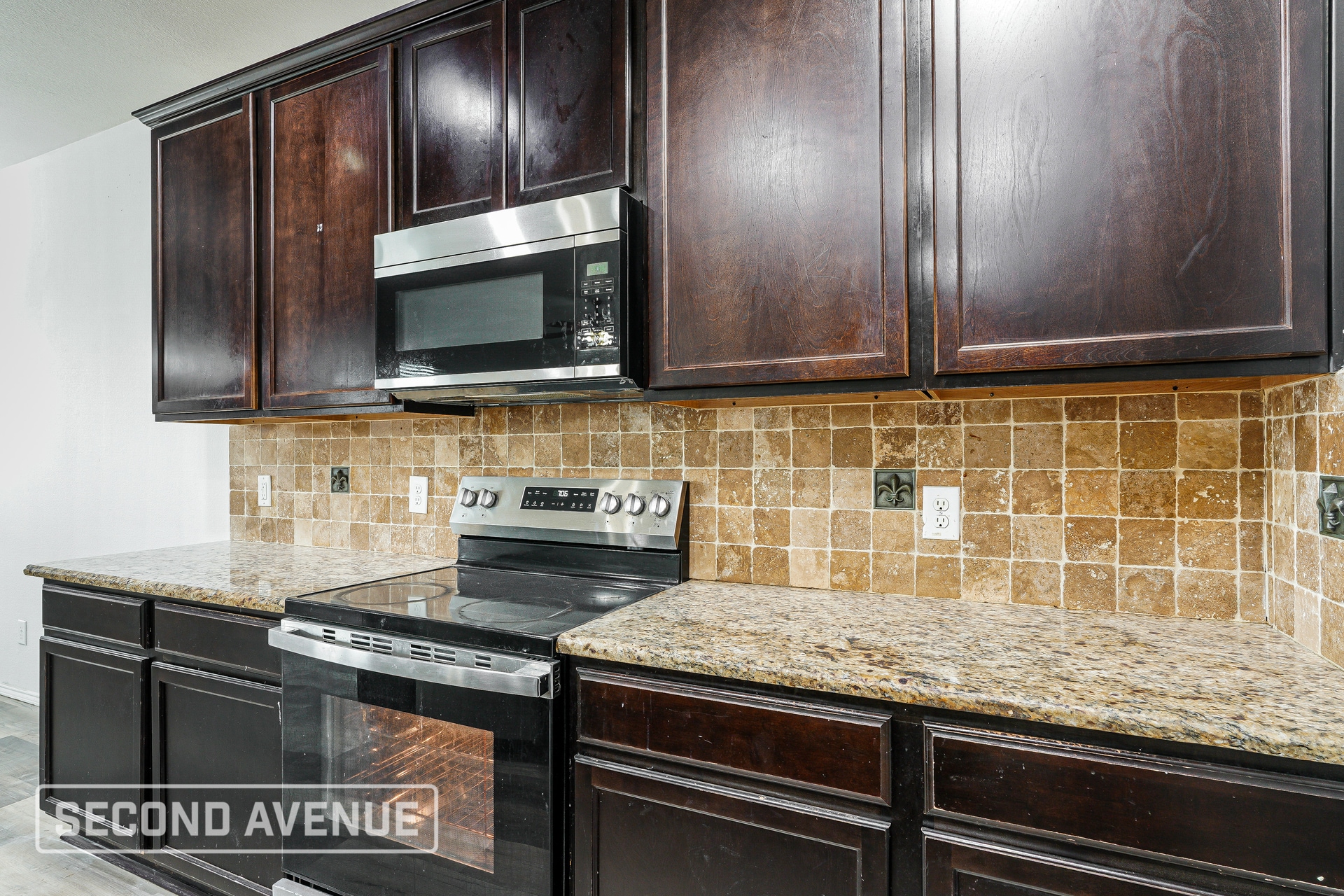 Building Photo - 1420 Abby Creek Dr