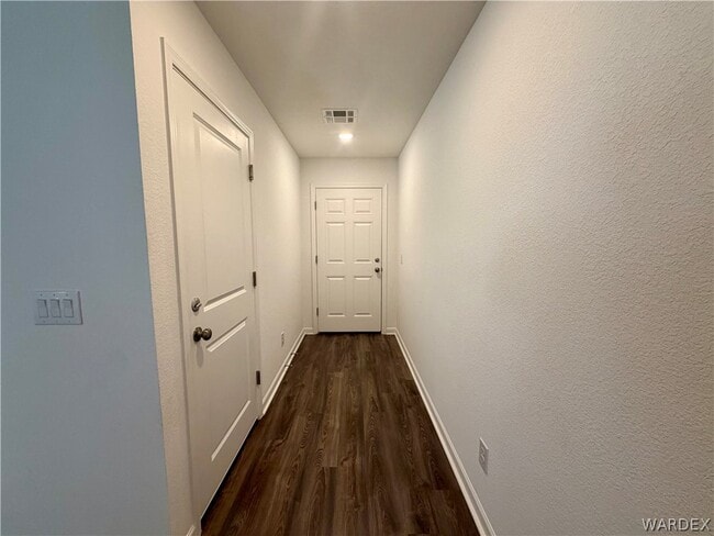Building Photo - 2388 Tapatio Dr