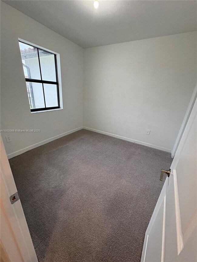 Building Photo - 11858 SW 246th Ln