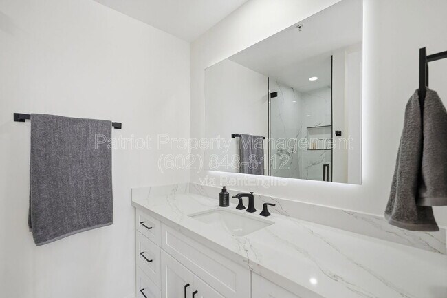 Building Photo - 8989 N Gainey Center Dr