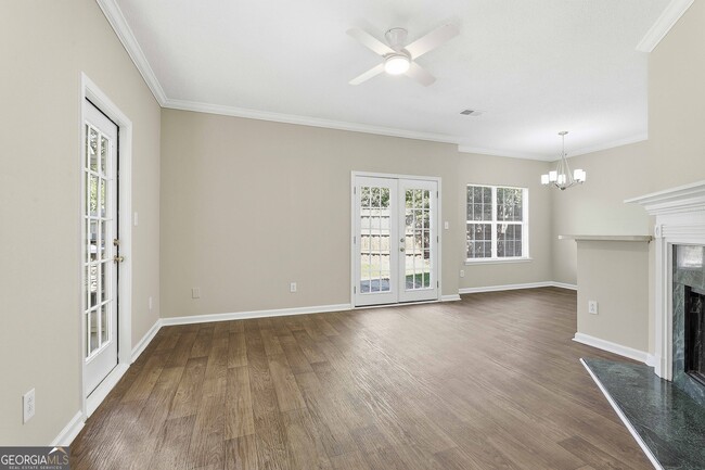 Building Photo - 130 S Fairfield Dr