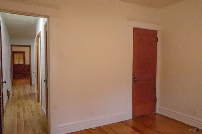 Building Photo - 6418 Hoffman Ave