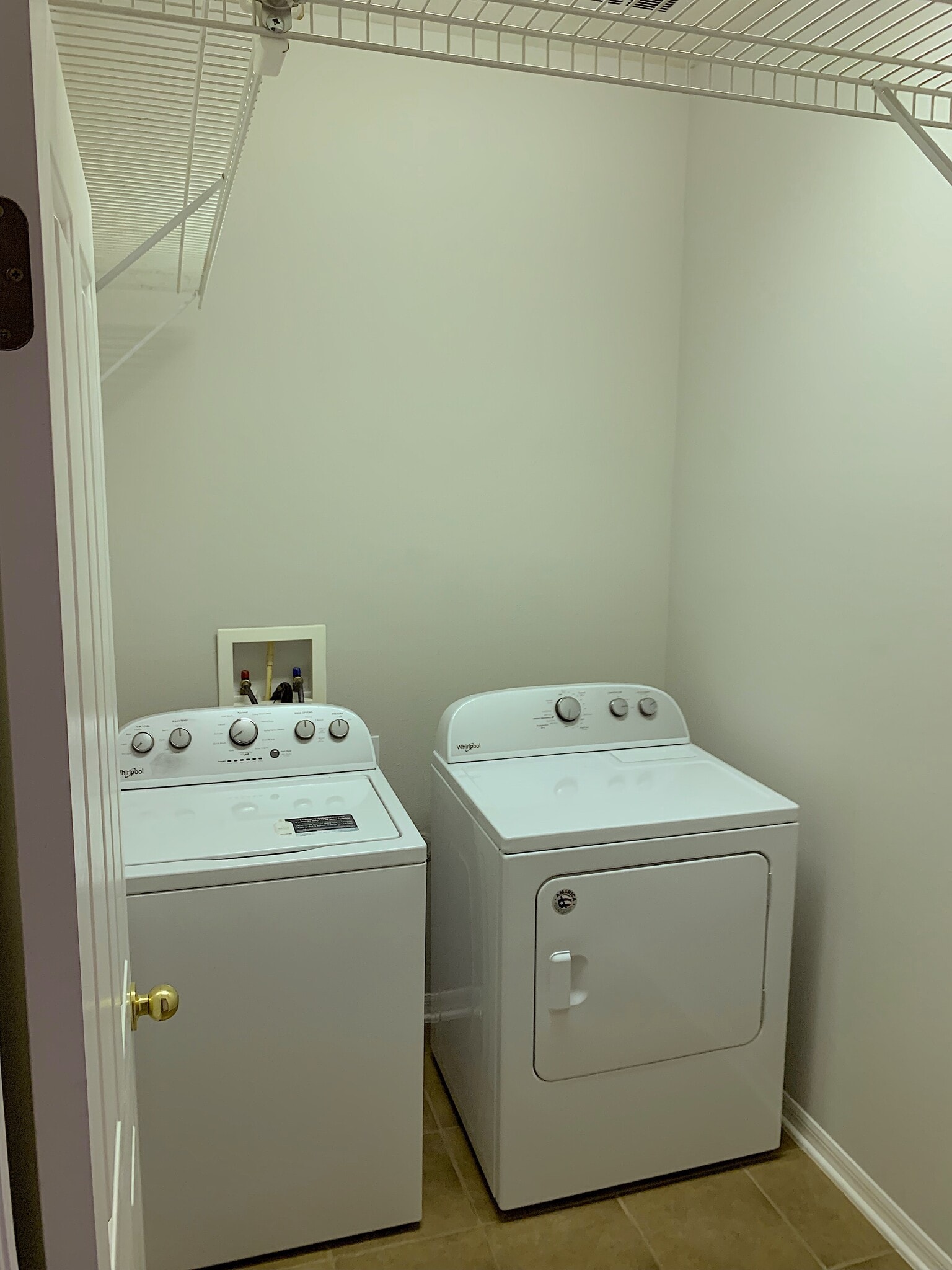 Laundry room - 3437 Heron Island Dr