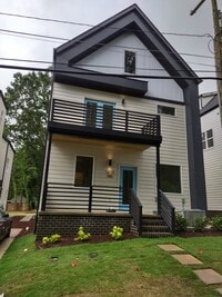 Building Photo - 1013 Page St