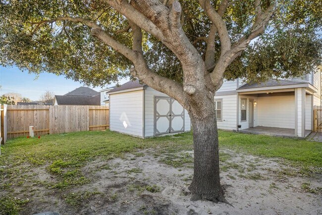 Building Photo - 12050 Mallard Stream Ct