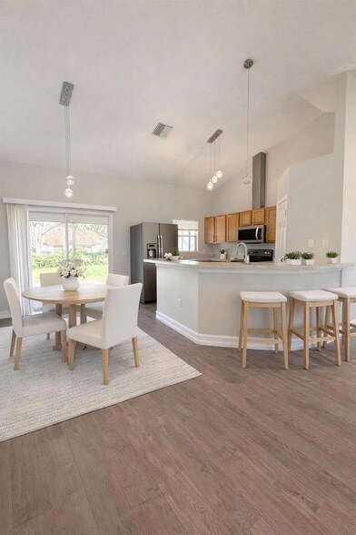 Building Photo - 14069 Drysdale St