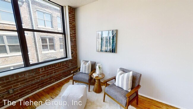 Building Photo - 201 Wyandotte St