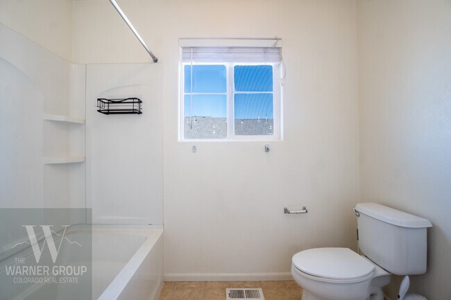 Building Photo - 8171 Snow Bowl Heights