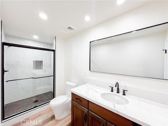 Building Photo - 536 Short St