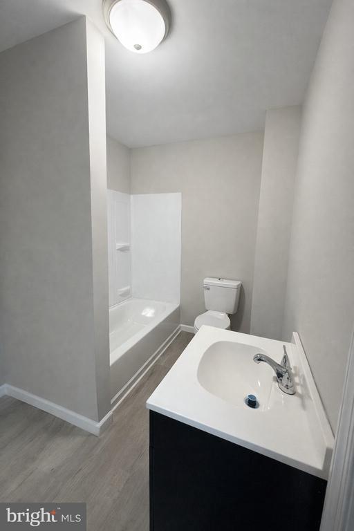 Building Photo - 615 S Seventh St