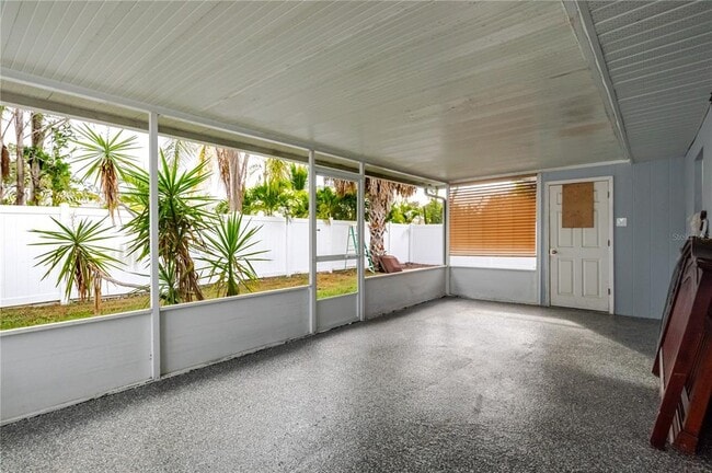 Building Photo - 4712 W Bay Ave