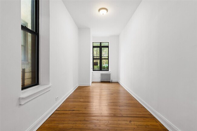 Primary Photo - 1775 Madison Ave