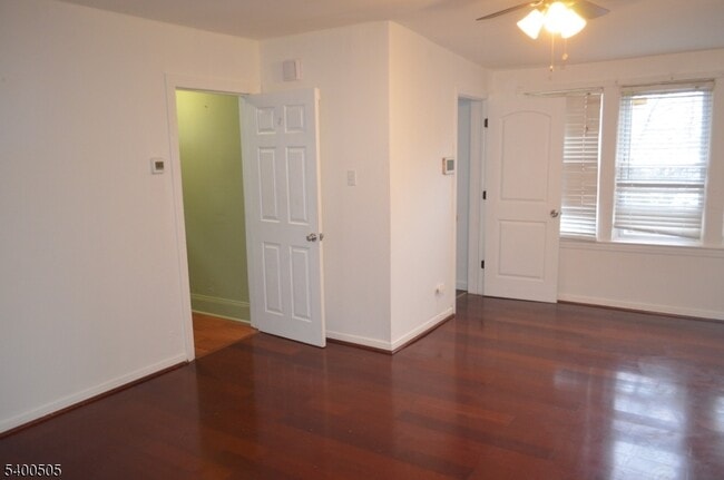 Building Photo - 14 Fremont St