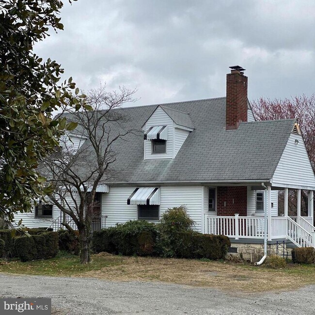 Primary Photo - 905 Taskforce Dr